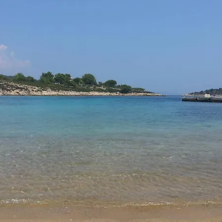 Lightfull & Relaxing Maison, 200 Steps From Paradise Karidi Beach *