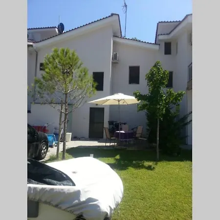 Lightfull & Relaxing Maison, 200 Steps From Paradise Karidi Beach 度假居 *
