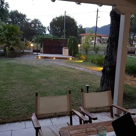 度假居 Lightfull & Relaxing Maison, 200 Steps From Paradise Karidi Beach 沃尔沃罗